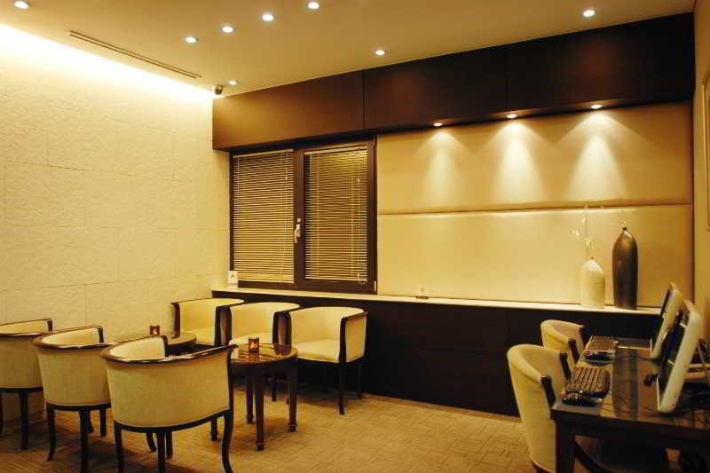 Doulos Jongno Hotel